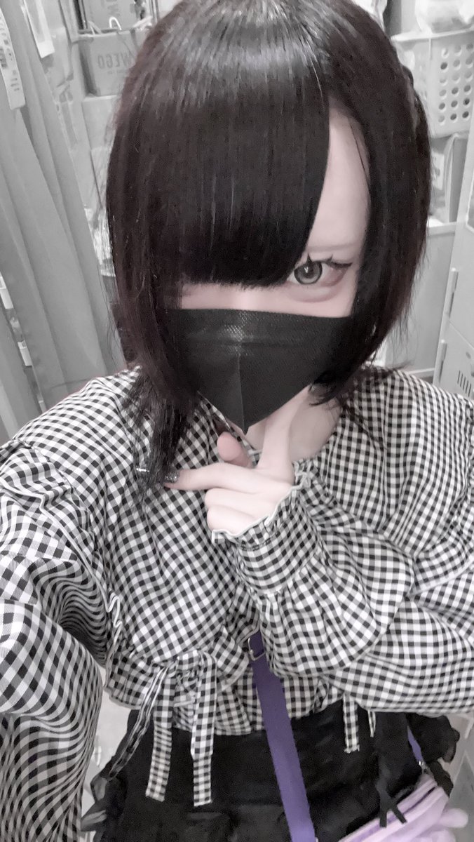 __3ro_'s tweet photo. ぼっち
 #千葉  #地雷 #自撮り界隈 https://t.co/t8XktQPw33