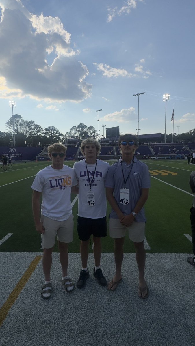 Sam87619564's tweet photo. Had a great visit at UNA yesterday! Loved the new stadium. I really appreciate the opportunity and want to thank everyone for having me. Go Lions!  @BrentDearmon @Coach_CEllis @Ben_HamnerUNA @Noah_Gregg4 @CoachJ5McCarthy @Coach_Gregg3 @TheJaxonHartman @Brooks_LionsFB https://t.co/fmbUiUL05g