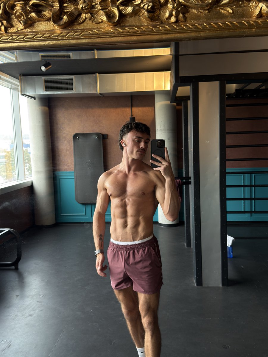 notleoryder's tweet photo. 1% better everyday 🤌🏼 https://t.co/rsts9AD38g