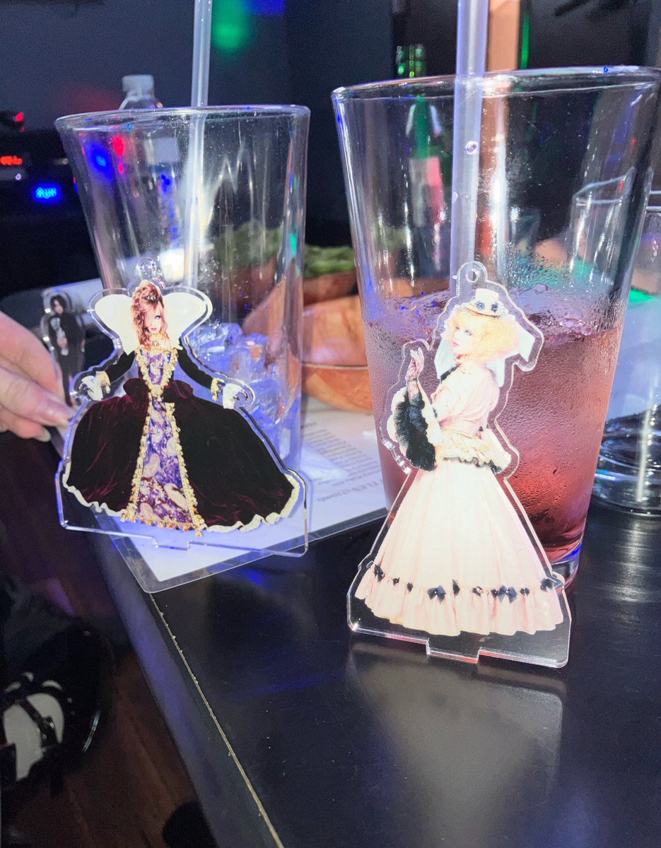 pinchinschlimba's tweet photo. Forgot to take any oshikatsu photos at the show but here’s some from our late night karaoke adventure :) https://t.co/3o0QPPisd2
