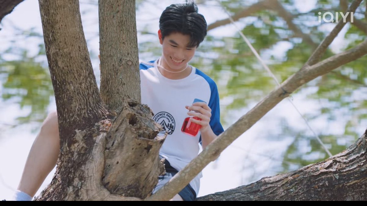 npwang_nn's tweet photo. ว่าแต่ น้องคนนี้ลงจากต้นไม้ได้หรือยังนะ 🤣🤣

LOVEX3 HEARTWARMING

#หลักสูตรรักบทที่6 https://t.co/nAzOQv0W03