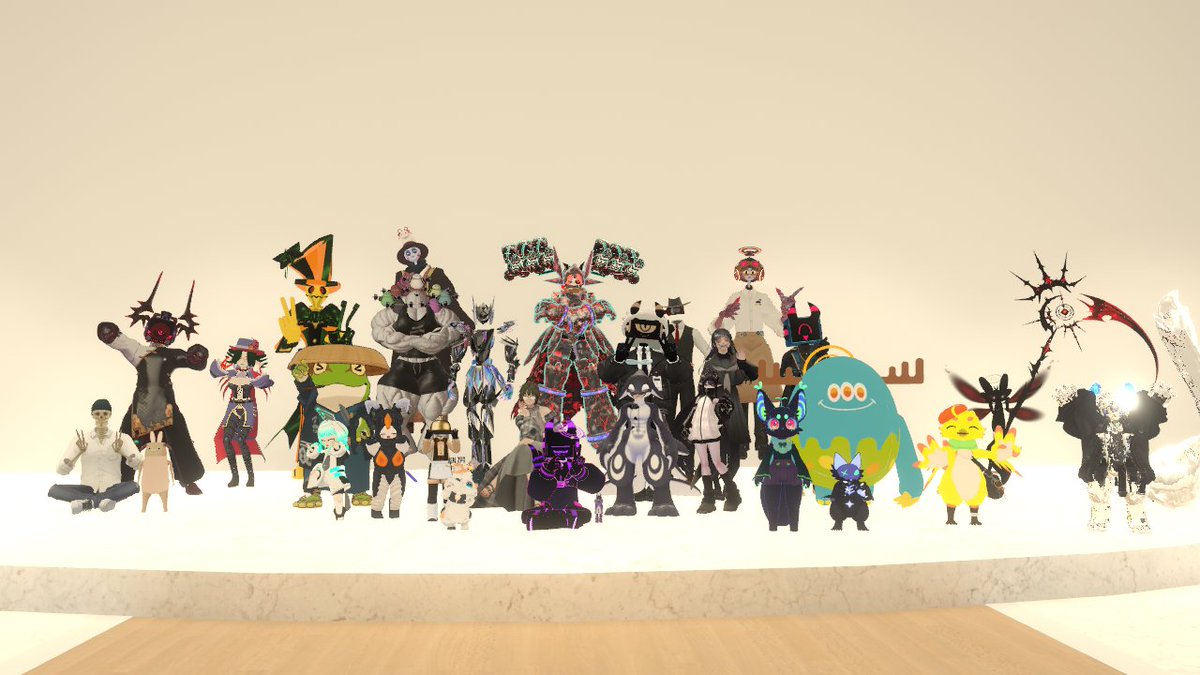 titanus62's tweet photo. #人外系な人たち
冬生さんに以前描いた絵を添削してもらいました！
他の2人と違って完全にふざけた絵ですが、専門家のためになります！また何か描こうかと思いました！
＃VRC #VRChat https://t.co/O2RvZ5COcz