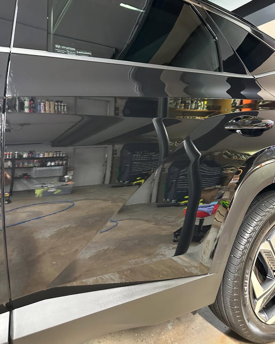 GeorgiannRx4's tweet photo. This Hyundai Tucson received our Gallery Special, including paint correction, ceramic coating, interior and exterior detailing, plastic treatment, iron decon, clay bar, and a rear door touch-up. https://t.co/Rujc2ys10j