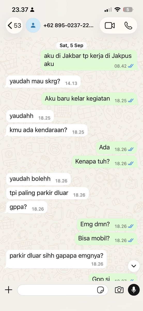 kidmonkey_'s tweet photo. untung gua keburu kesel… kalo engga gua bisa jadi korban-korban hornet laiinya. beware ya guys! ini di daerah Kramat.. ingetin aja nomornya! https://t.co/ZBND4sMwMq