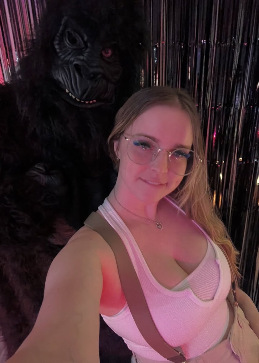 oneandonlycodi's tweet photo. Scared of the real thing 😂 https://t.co/tahTdtnX8X