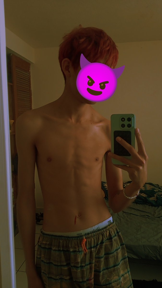 KevinFlore88749's tweet photo. 😘
#twink #virałpost https://t.co/0yucCtNCsl
