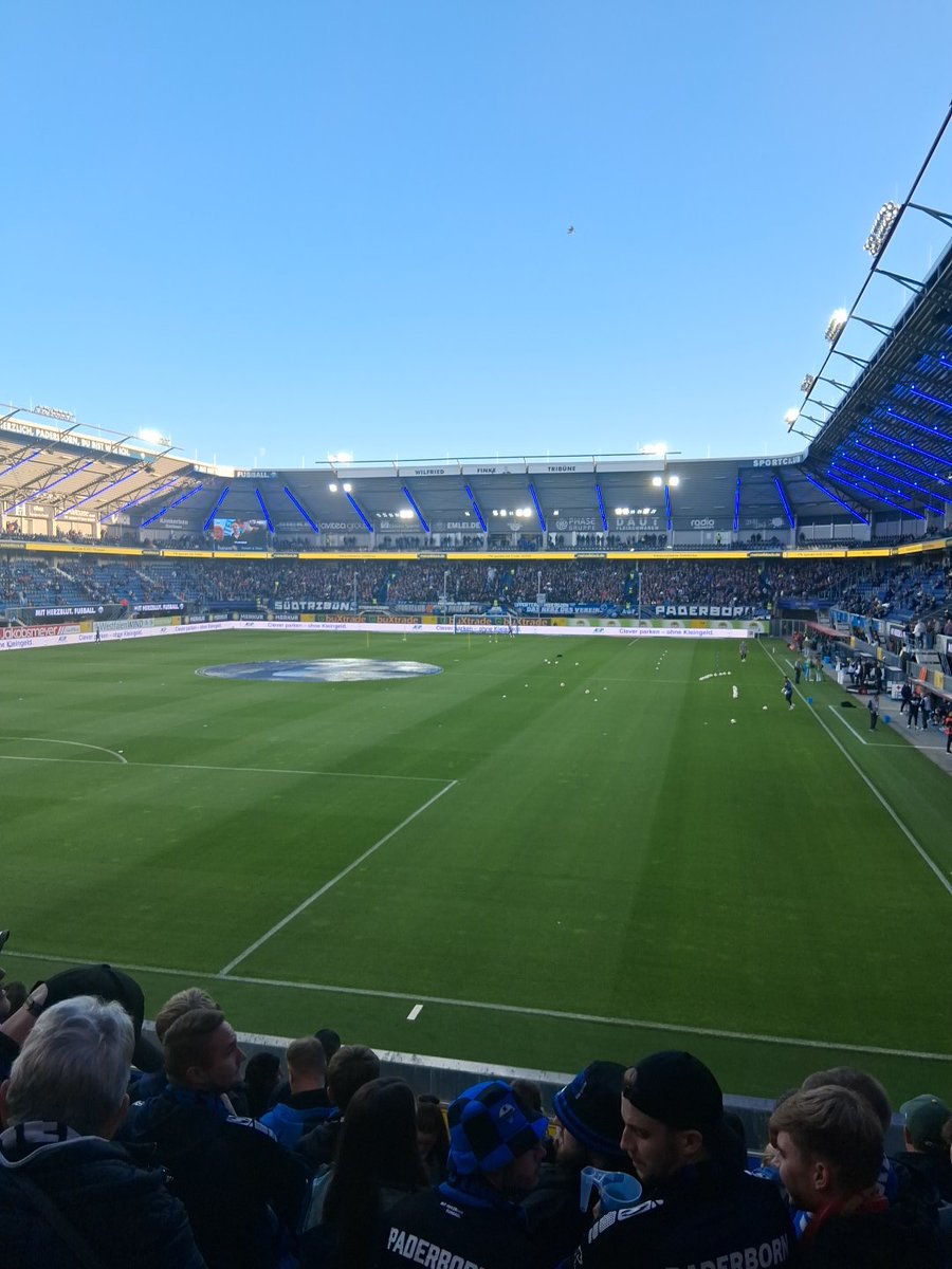 verstclerc's tweet photo. 🖤💙 #SCPTSG https://t.co/phzEFIAtWX