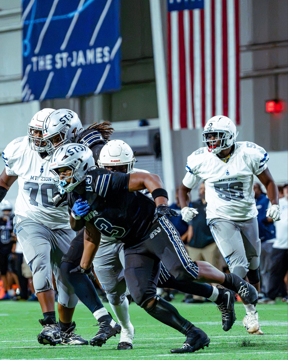 CINCO_W5's tweet photo. Money Down 🔥🔹🦈 greatful for the opportunity nothing but some work ‘29 ath 🔹🦈 @OvertonDarryl @CoachOvertonJ @coachcuzball @Coach_C_99 @WillVapreps @EdOBrienCFB https://t.co/UMYhMhgBGQ