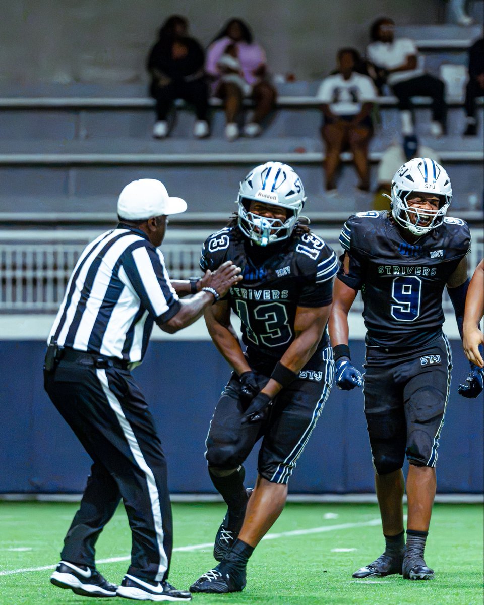 CINCO_W5's tweet photo. Money Down 🔥🔹🦈 greatful for the opportunity nothing but some work ‘29 ath 🔹🦈 @OvertonDarryl @CoachOvertonJ @coachcuzball @Coach_C_99 @WillVapreps @EdOBrienCFB https://t.co/UMYhMhgBGQ