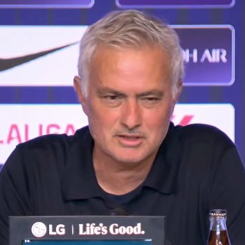 TouchlineX's tweet photo. 🚨🗣️ José Mourinho: "There is time to win La Liga." https://t.co/jsqGzRMFXp