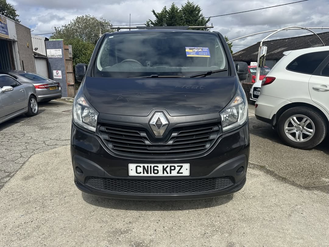 SheronUlmaropl's tweet photo. 2016 RENAULT TRAFIC 1. 6 SL27 dCi 115 Business+ - £4, 995 
1. 6L, Diesel, Manual 
157, 000 miles 

Main dealer trade-ins at trade prices. All vehicles come directly from main dealers, never auctions. 12-month warranty on selected vehicles. Contact: https://t.co/24VichcTkn
