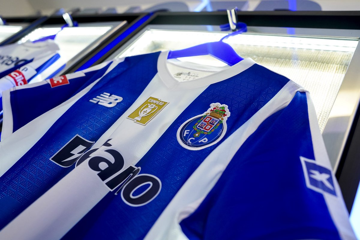 FCPorto's tweet photo. All set 💙 https://t.co/YIAwvOrfvY