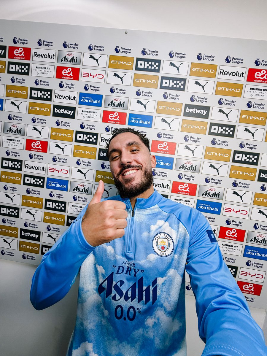 ManCity's tweet photo. 😄👍 https://t.co/nHNTO3QHKR