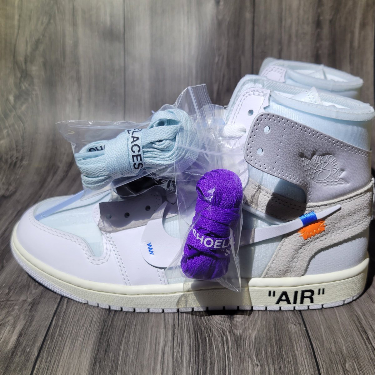 Sooouhmmyeah's tweet photo. @SellKicksSunday Kobe protro caitlin indiana size 10
Jordan 4 unc used size 8.5 
Jason varsity jacket size medium 
Jordan 1 vaa alaska size 8.5 https://t.co/Su9cytxa8f