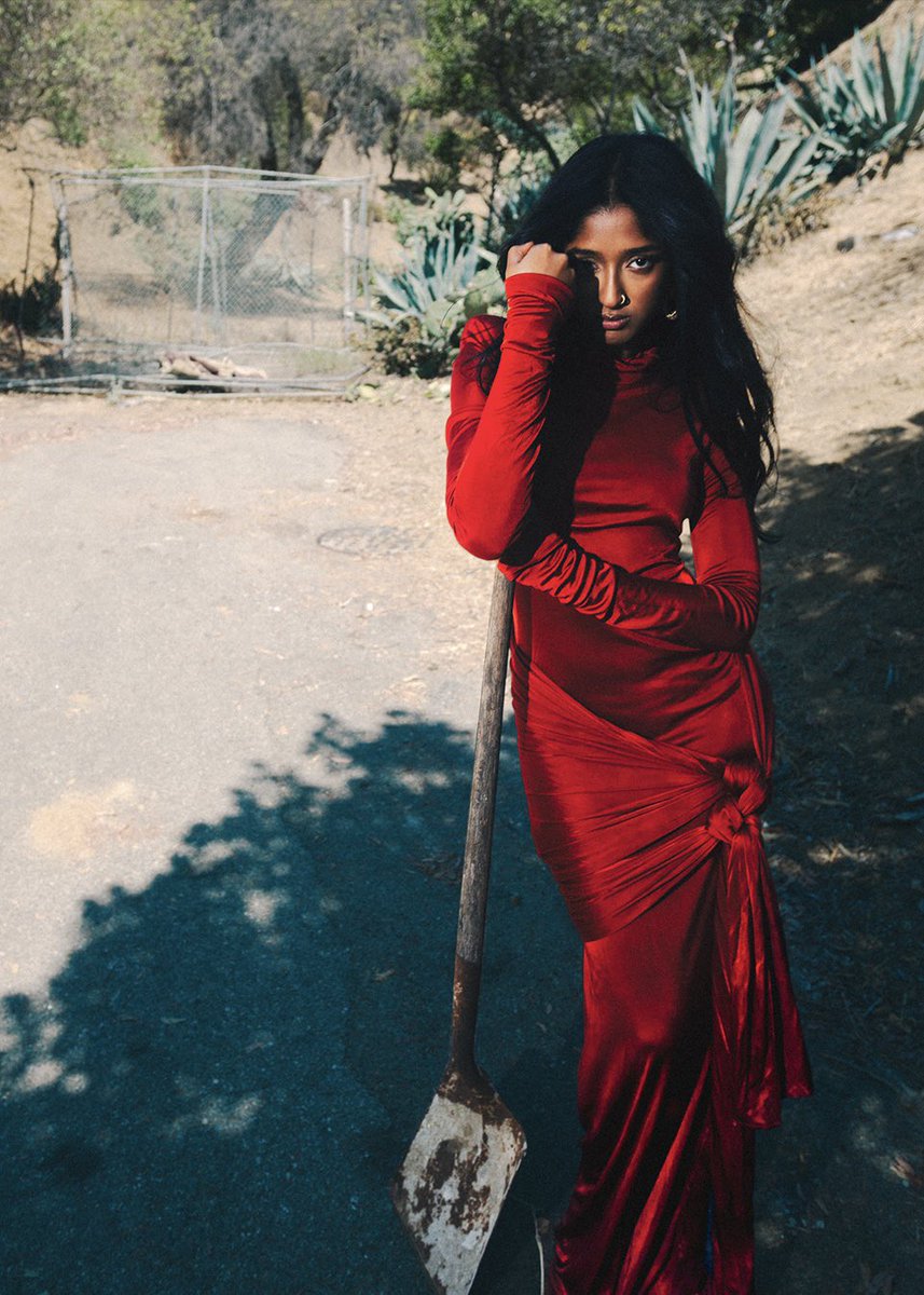 browngirlscene's tweet photo. most gorgeous girl ever https://t.co/ZWLvmUAVea