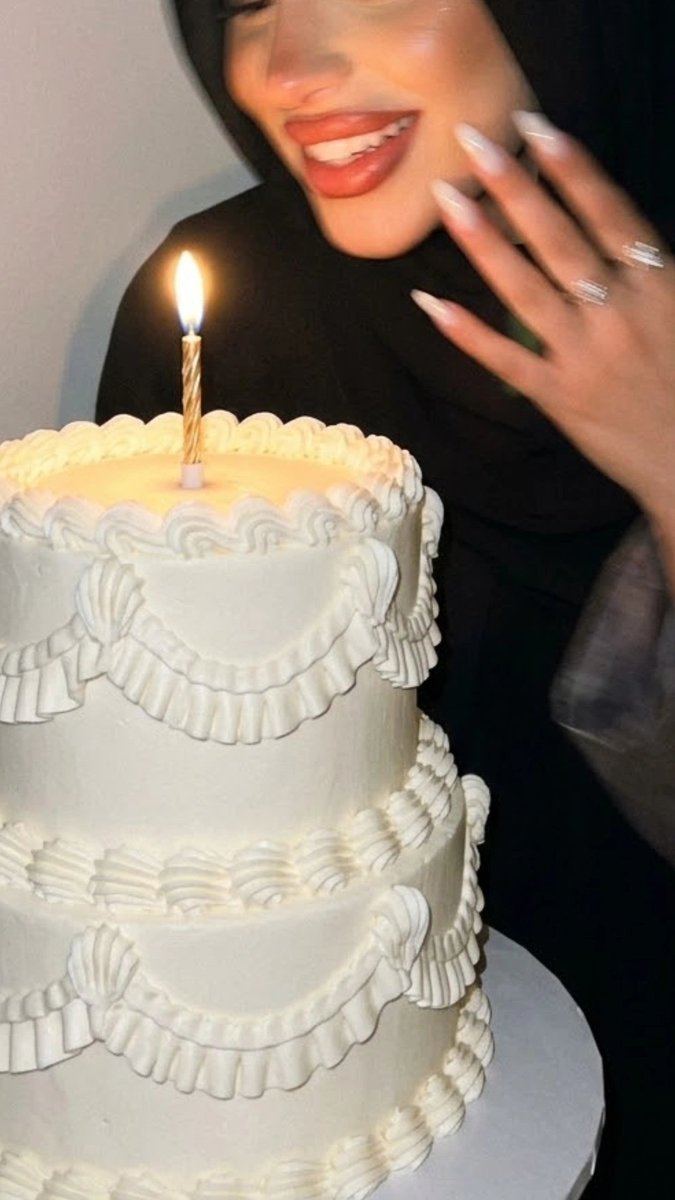 ramaa29_'s tweet photo. Hello 21 🎂 https://t.co/VPndTT0fbA