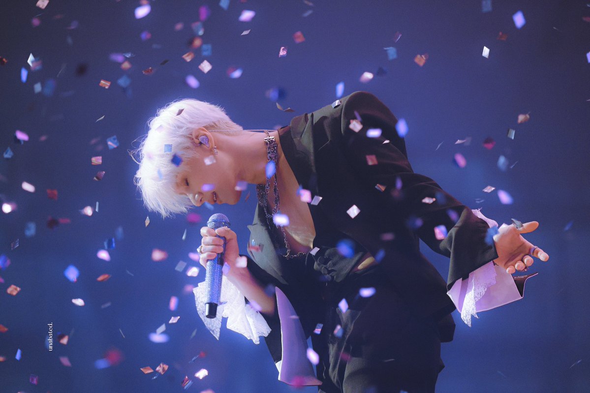 unabatedshine's tweet photo. 260920 <LiMiNaL> in SEOUL

나❤️태민❤️컨페티

#태민 #TAEMIN
#TAEMIN_LiMiNaL https://t.co/E3bkBMhE0a