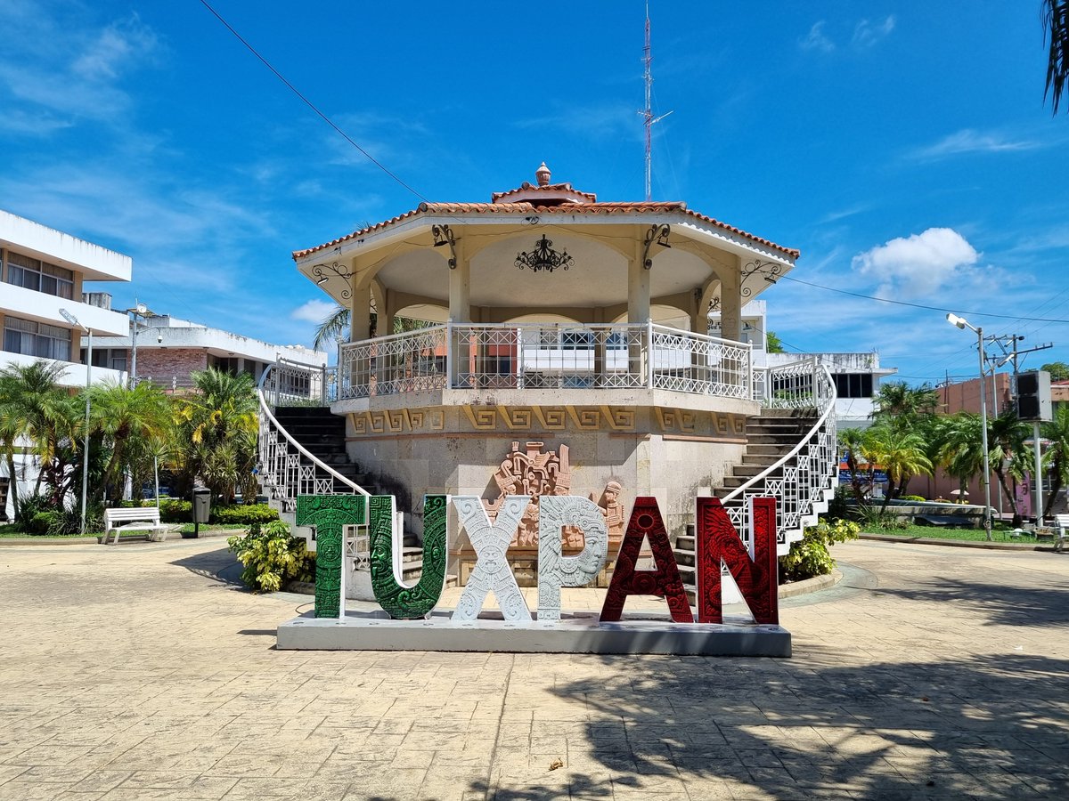 SoyActivoBii's tweet photo. Y Otra Vez en Tuxpan
Contaré con Lugar hasta Mañana
A Ver que Bissne Sale
#Top #Bi #Activo #ConLugar #Tuxpan https://t.co/qbDHYRJRg2