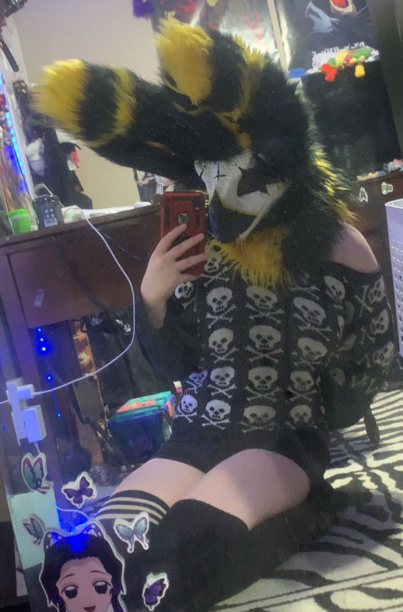 Gothic_Fur's tweet photo. Old ish pics
#furrynsfw #murrsuit https://t.co/y3IICSVeZw