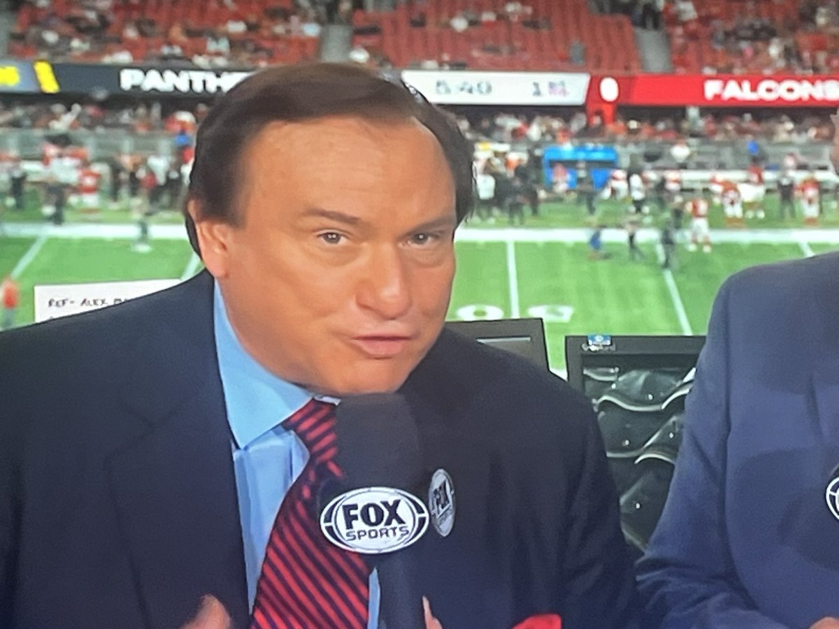 srgphat's tweet photo. Atlanta Falcons season home opener and its empty maybe if you wonky of even start Jack strand it would been 5X full than this then going with Rush who lost the opener my team is tanking https://t.co/vfsvkOmZYg