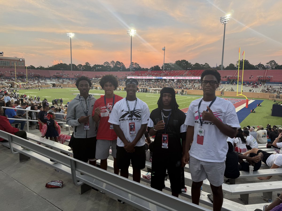 tyrekmos's tweet photo. Had a great time at @SouthAlabamaFB! Enjoyed the atmosphere and hospitality they provided https://t.co/WpbxbgO2Ea