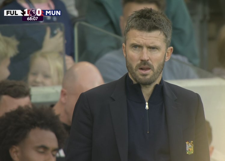 Furious_red_'s tweet photo. Manchester united fans what's your honest opinion about Michael Carrick 🤔
__Sack him immediately?
__Give him time and more players? https://t.co/cipoqLUByO