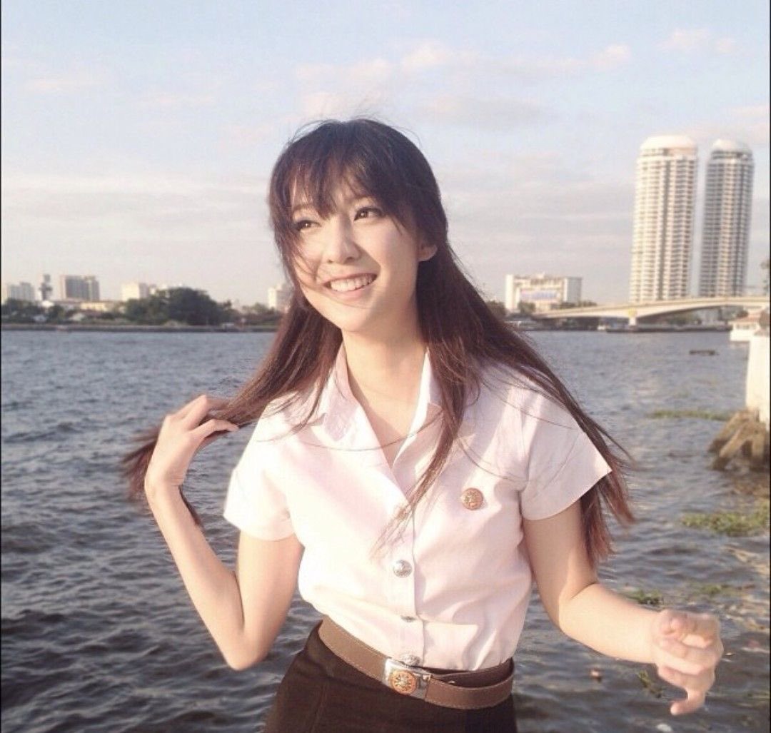 Jippo_YU's tweet photo. ฉันเรียนมอปลายแต่เธอนั้นเรียนมหาลัย~~~ https://t.co/KJ8OpU2yvA