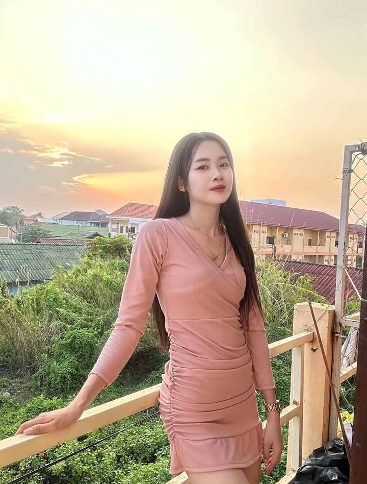 SamualEnnauy's tweet photo. ตอนแรกก็ไม่เชื่อ จนกระทั่งลองใช้เอง... ไอเทมลับที่บิวตี้บล็อกเกอร์เกาหลีโหวตให้เป็นอันดับ 1!" 💖 ครีมกันแดดเนื้อซูเฟล่ บางเบา คุมมันนาน 

รับงานตลาดไท📌📌

😻6oo/1💥😁💦💦😁

#รับงานตลาดไท 
👉𝑳𝒊𝒏𝒆🆔: @674ivixt

#รับงานคลองหลวง 
#รับงานนวนคร

เพีมเพือน
https://t.co/hFOpthOdIr https://t.co/oC3AAXb2tA