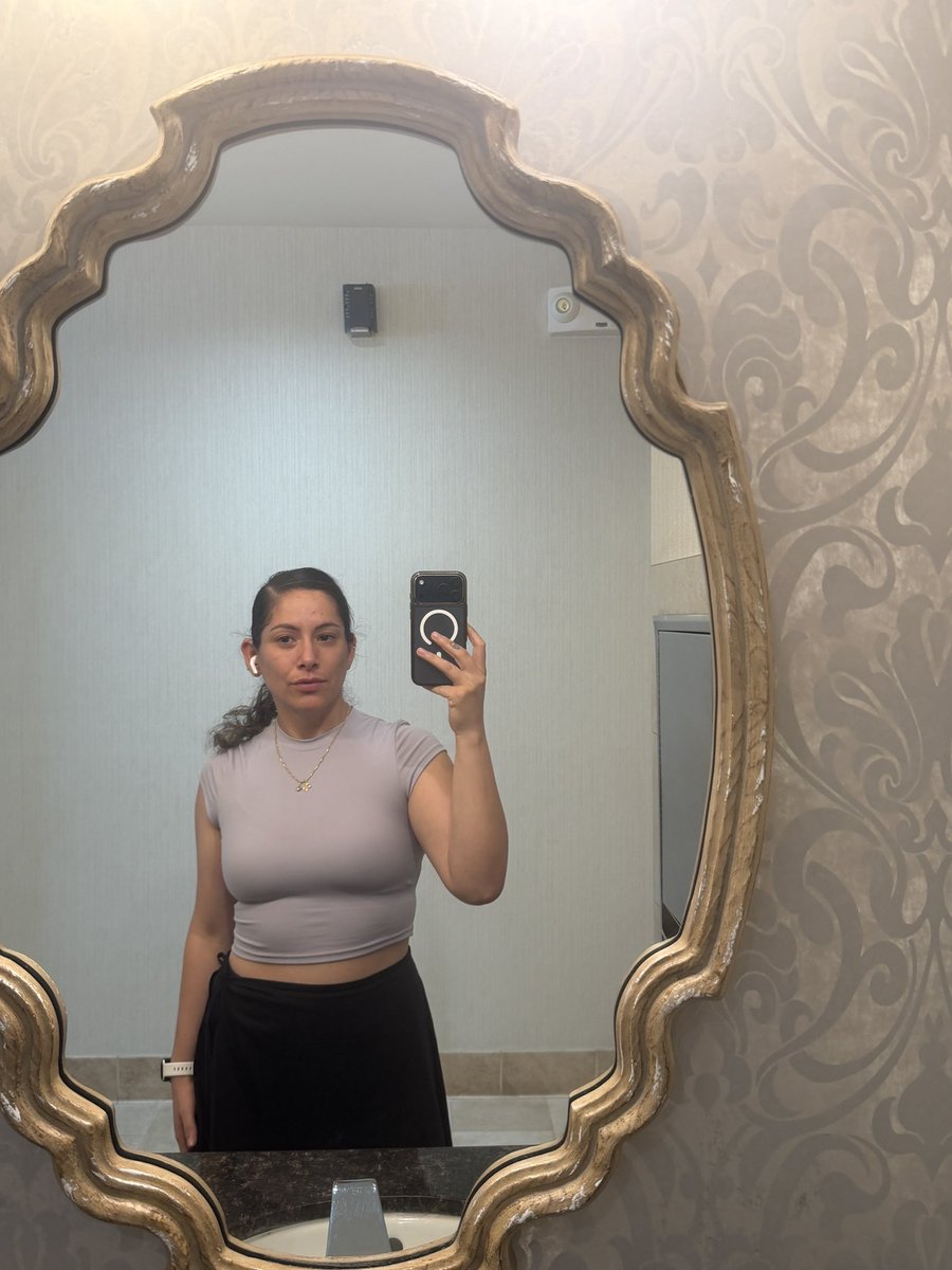 bellacela_'s tweet photo. Tennis Outfit 🎾 https://t.co/X5p2xp6bqM