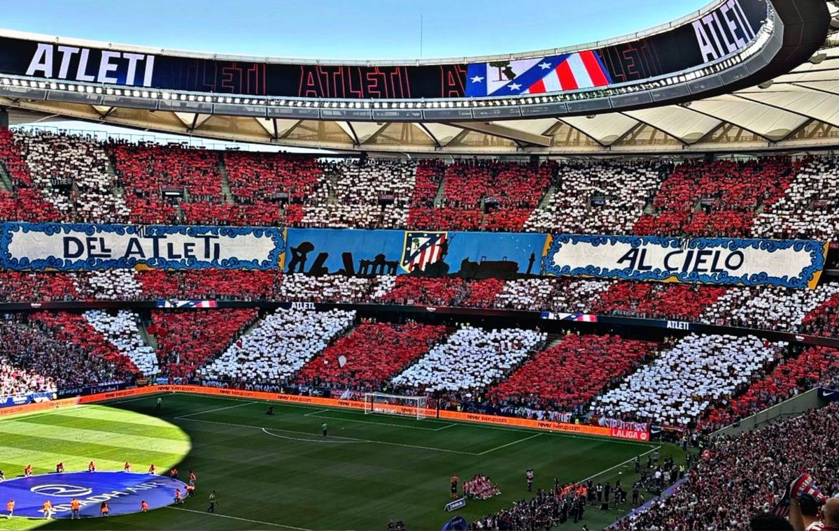 IvaanBlanco26's tweet photo. El Metropolitano me parece que es uno de los 3 estadios más difíciles de toda Europa.

Solamente diría que hay dos campos que es igual o más difícil ganar: Allianz Arena y Camp Nou.

El equipo sale en este estadio y la afición lleva al equipo en volandas.

Es una cosa increíble lo que se genera aquí dentro.