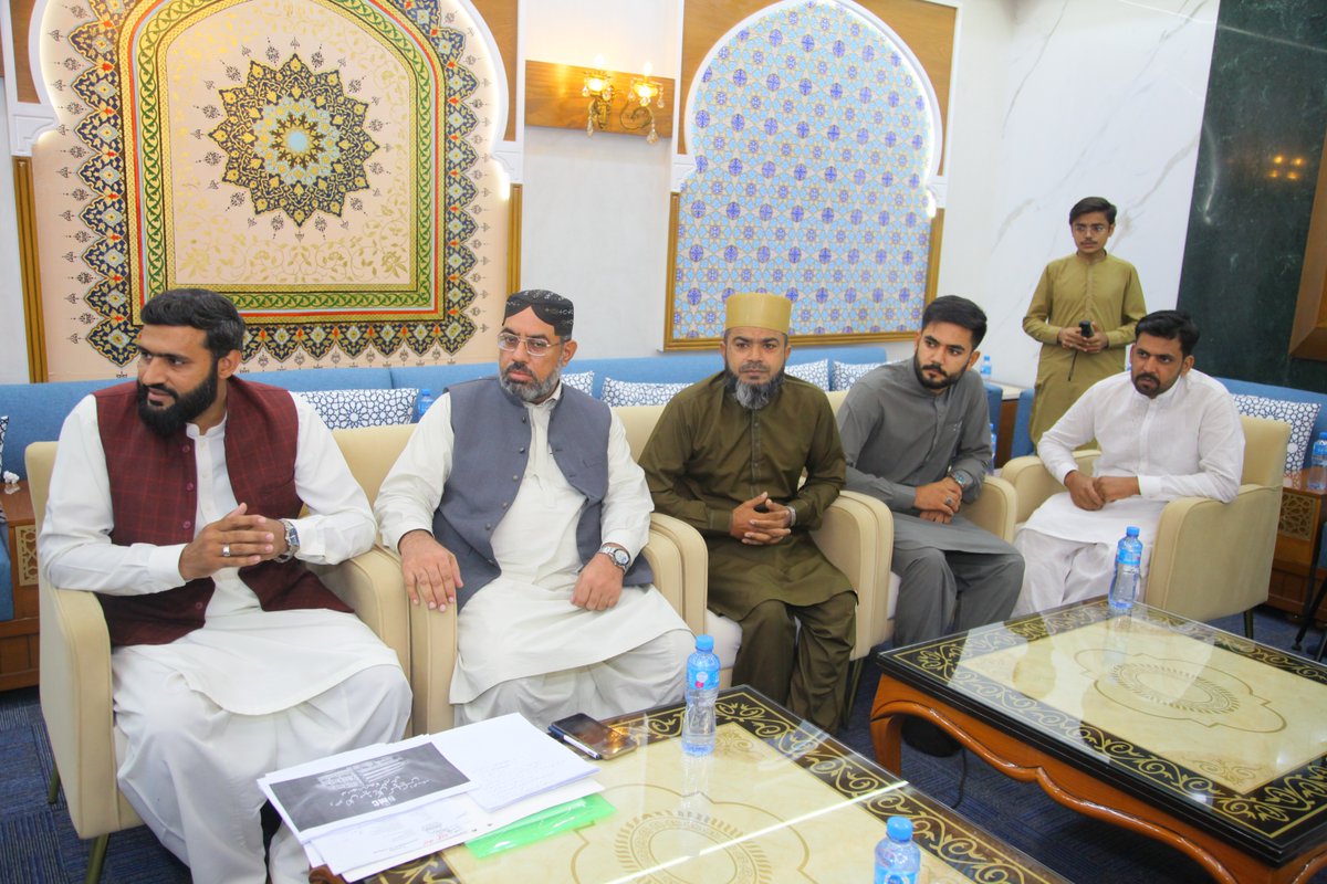MWF_Pakistan's tweet photo. چیئرمین سپریم کونسل منہاج القرآن انٹرنیشنل پروفیسر ڈاکٹر حسن محی الدین قادری کی منہاج ویلفیئر فاؤنڈیشن وزیرآباد کے وفد سے ملاقات

وفد نے وزیر آباد میں جاری  منصوبہ جات  کی کارکردگی سے آگاہ کیا۔

https://t.co/vVGzHCcRZB 

#MWF #Wazirabad #Dhaunkal #MQI #Meeting https://t.co/DYymXXEMho