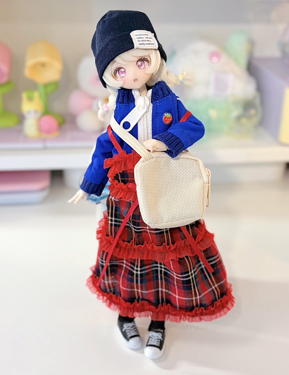sakamo1111's tweet photo. リカちゃん服で双子チックコーデ👭

かわいい(*☻ω☻*)✨✨ https://t.co/5wfT02S9Tx