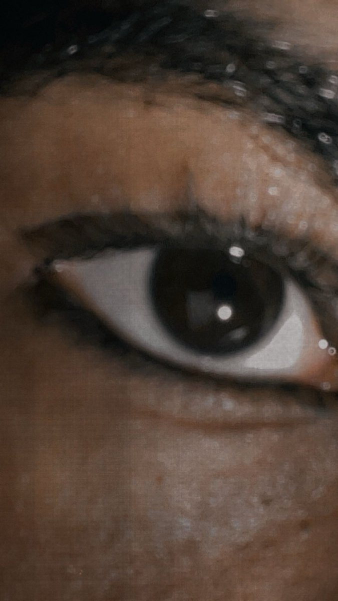 GoreNajim's tweet photo. 👁️🖤 #emo #emokid #emoboy #emoboys #emogirl #emogirls #emofashion #alt #alternative #alternativefashion https://t.co/85CwNPoZyK