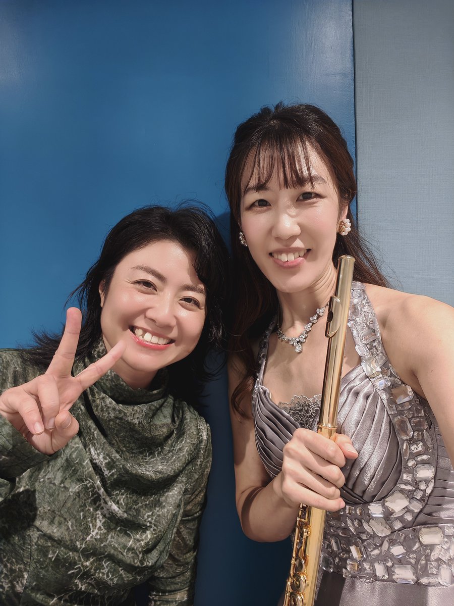 fluteHM's tweet photo. 福岡コンチェルトオーケストラ
第一回　珠玉のモーツァルト
無事終演となりました⭐︎なんて幸せな時間だったんでしょう。心強いメンバーのオーケストラと共にこの曲が演奏出来るなんて。大変でしたが、終わるとやはり淋しいです😌
身に余る機会をいただきありがとうございました⭐︎ https://t.co/qSykQUPJOE