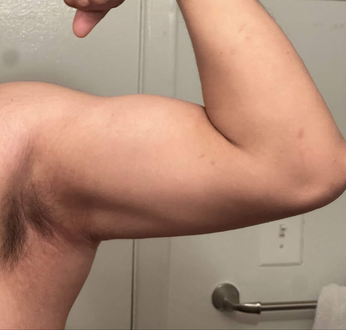 JFireTrucksRule's tweet photo. Nothing new or crazy, just updating some info!

- Always happy to meet new ppl!
-22yrs
-fireman🚒
-love spending time outdoors (hiking camping etc)
-LOVE anything and everything horror
-Play games occasionally! (Rpgs, Shooters, Soulsbornes)

#nsfwtwt  #nsfwtwtً  #nsfw #chathot https://t.co/ZDxK8HH4uC