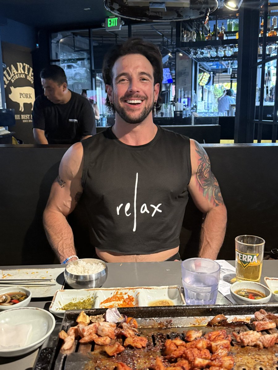 BroteroTV_'s tweet photo. I’m going to Korean bbq after watching mask of the phantasm (Batman) in theatres, then I’m playing WoW Forever

We are so back https://t.co/ODmrkyZdAp