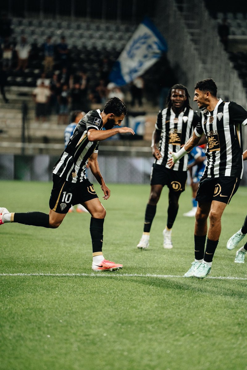 AngersSCO's tweet photo. Retour en images sur le bijou d’𝐀𝐦𝐢𝐧𝐞 𝐒𝐛𝐚𝐢̈ 🪄✨ https://t.co/mYe9d0Li0p
