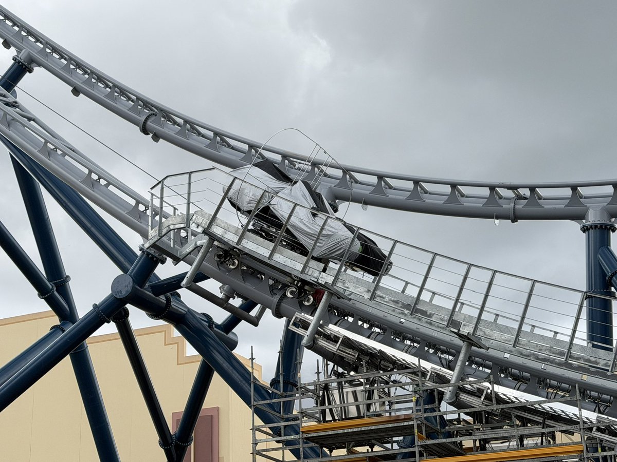 MikeTheProgram's tweet photo. Hollywood Drift ride vehicles are out and testing with the rider reach rigs in Universal Orlando. https://t.co/u3UBBOqDx5