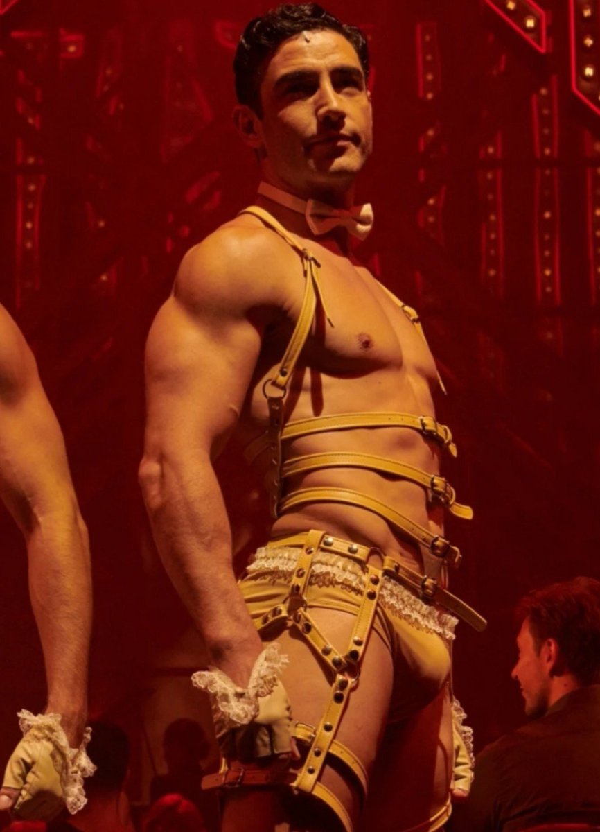SexyMxn's tweet photo. ¿Y si hago una búsqueda para OTP duradera? ¿Me haréis algo de caso?

Gerard Minguez

- Actor de teatro / cantante / bailarín 
- Gay Pasivo
- Trama OTP / pareja / mucho sexrol
- Historia de pareja un poco heavy al principio https://t.co/jLAyPSIhMF