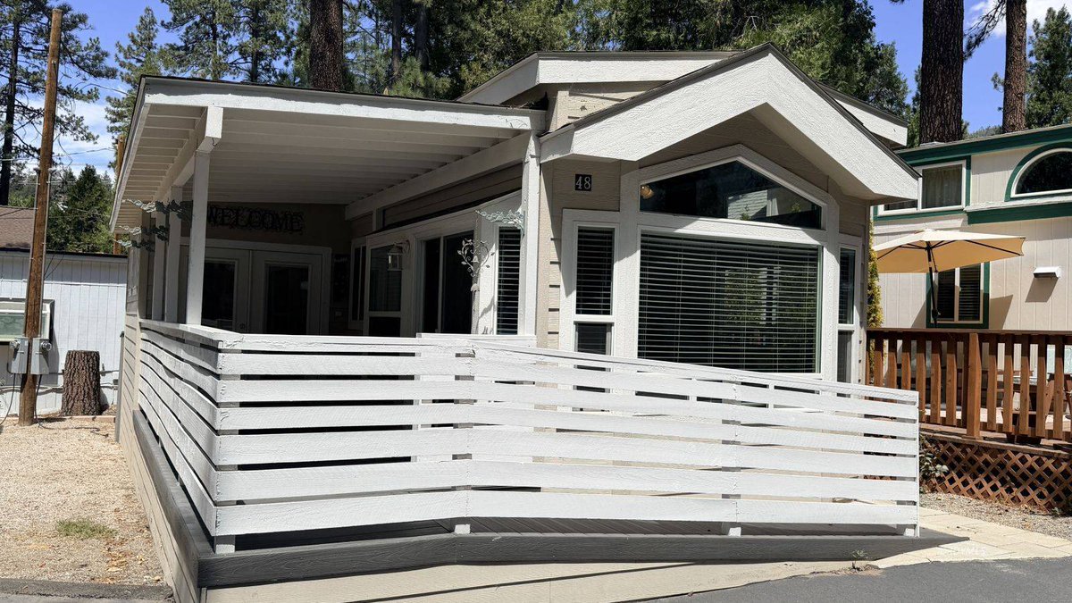 astewartidy's tweet photo. 2020-built 2-bed, 0.75-bath, 520-sq-ft Idyllwild home for $155K. 55+ community; approx. $850/mo space rent.
https://t.co/xWdNqnaOy0 https://t.co/UksDrhRAwD