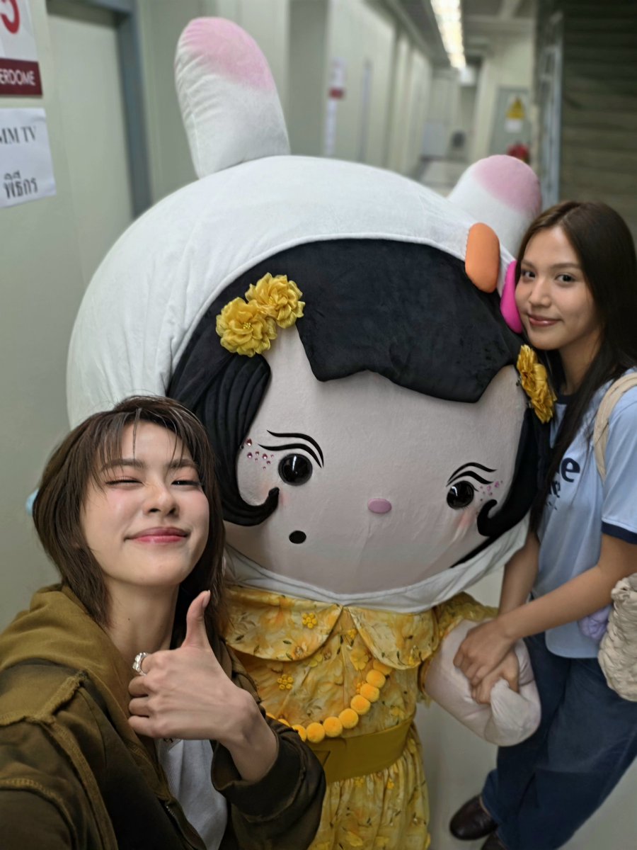 WNaya_o's tweet photo. RT @any_GMMTV: กำลังใจของเอนี่ เอนี่ร้าก

#ครอบครัวสระอี้
#EmiBonnieAny 
#SkyNaniSToTheNFanconD2 https://t.co/3a9fRrHCUe