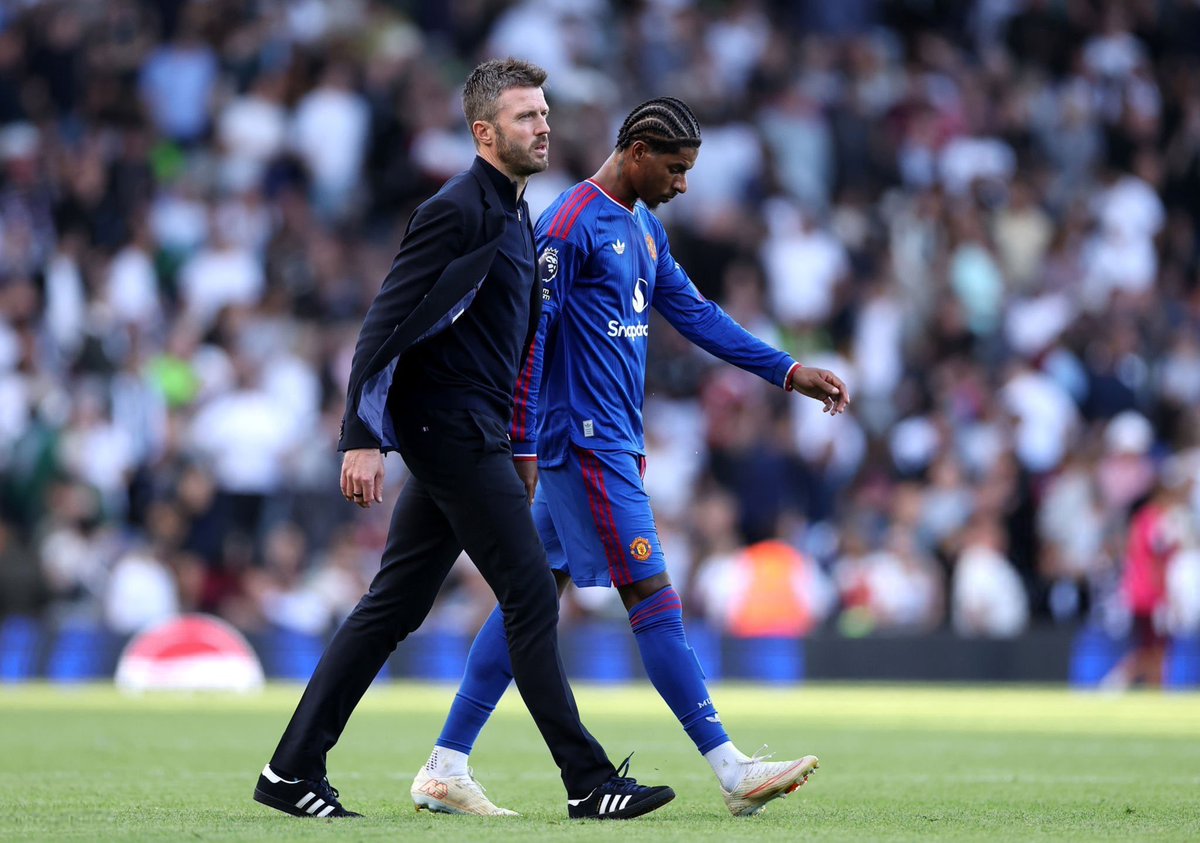 MUFCWO's tweet photo. 🔴⚠️ — بداية فترة التوقف الدولي.

لن نشاهد مانشستر يونايتد لمدة 3 أسابيع. https://t.co/4v1E3ndfuD