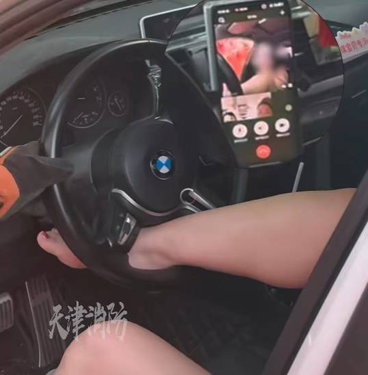 adgif753753's tweet photo. Just aced my first parallel parking on the first try!  The sweating and practice finally paid off—today I’m one step closer to that driver’s license. #LearnerDriver #DrivingTest https://t.co/Rdpz7HrIDp