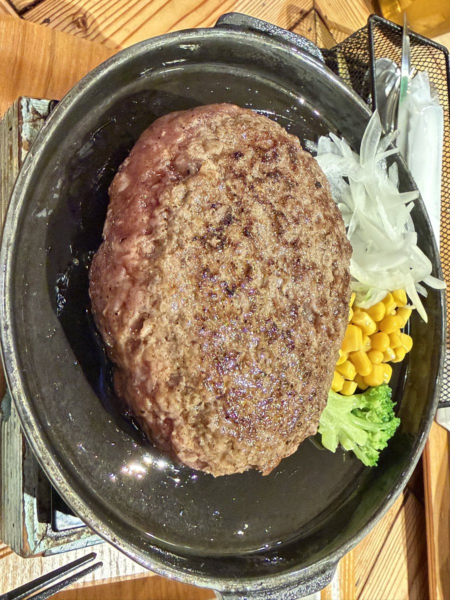 Pile_0219's tweet photo. ハンバ〜〜〜グ！ https://t.co/FHJSpZ5RDF