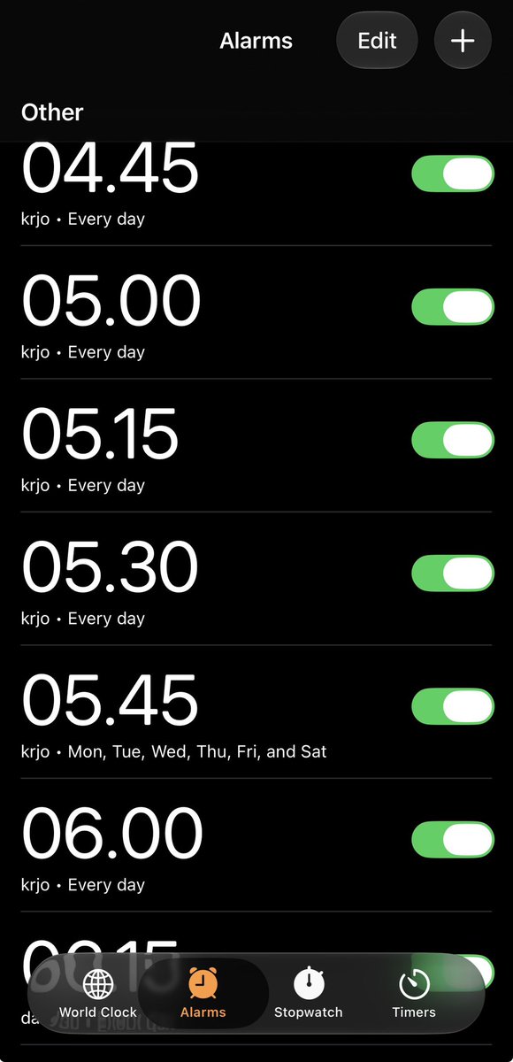 loveyesview's tweet photo. all these and i still woke up at 7 🚬 k*rjo https://t.co/KT17USOA3E