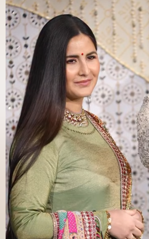 napakArmy148550's tweet photo. i like her more then before she is pretty believe me even 40+ she is still hot my view a paskistani view 
Ktrina kafi Sept 2026
#IndiaSupportCongress #IndianCricket https://t.co/rHLqKLzlxP