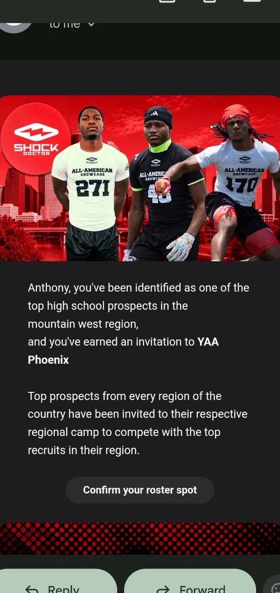 A3daraqq's tweet photo. They noticing me slowly🤫#grind #tempefootball #buffalos @TempeFootball @Coach_FreemanCC @Coach_MVP https://t.co/snsOlEpW5i