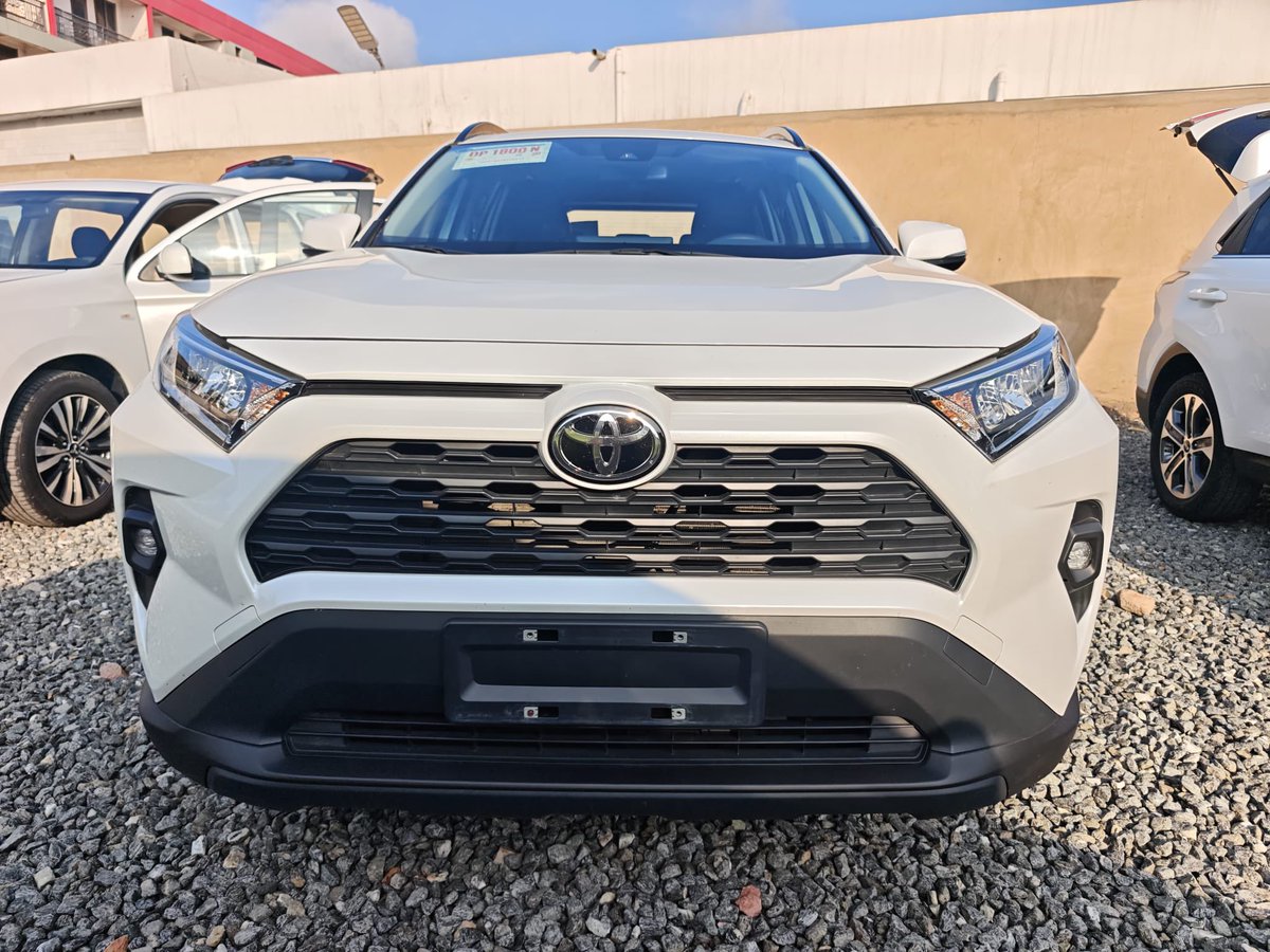 ManuelKKME's tweet photo. Model: Toyota RAV4 
Year: 2024
Wihte/Black
Mileage: 18000km
2.0L 
FWD
Very Neat 

Ghc390k negotiable 🫲 
Help me get my first sale https://t.co/Cc5w4gct9U
