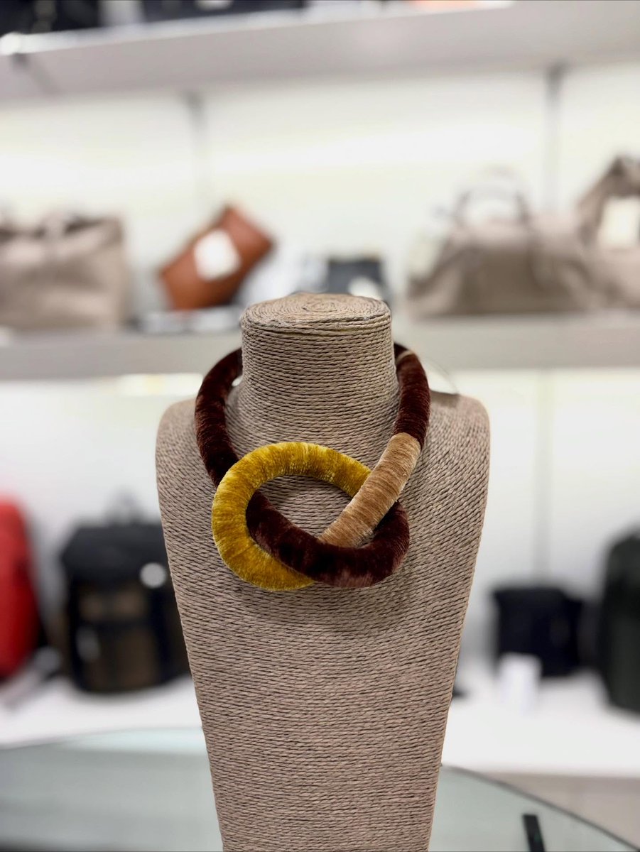 michaeltho98y4's tweet photo. Carlotta Scarabeo’s new collection has arrived! Lightweight, versatile jewelry designed to move with you. Handmade in Italy with reinvented nautical cords, magnetic clasps, upcycled materials, and a design made for freedom of movement and styling. https://t.co/72pI6JNn9L