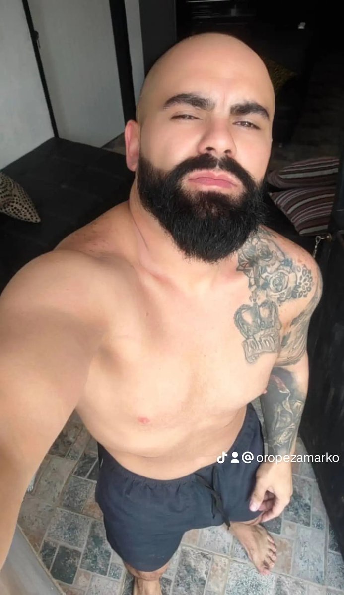 oropeza1209's tweet photo. Quiero un domingo de comer y culear https://t.co/OyMV431dT5